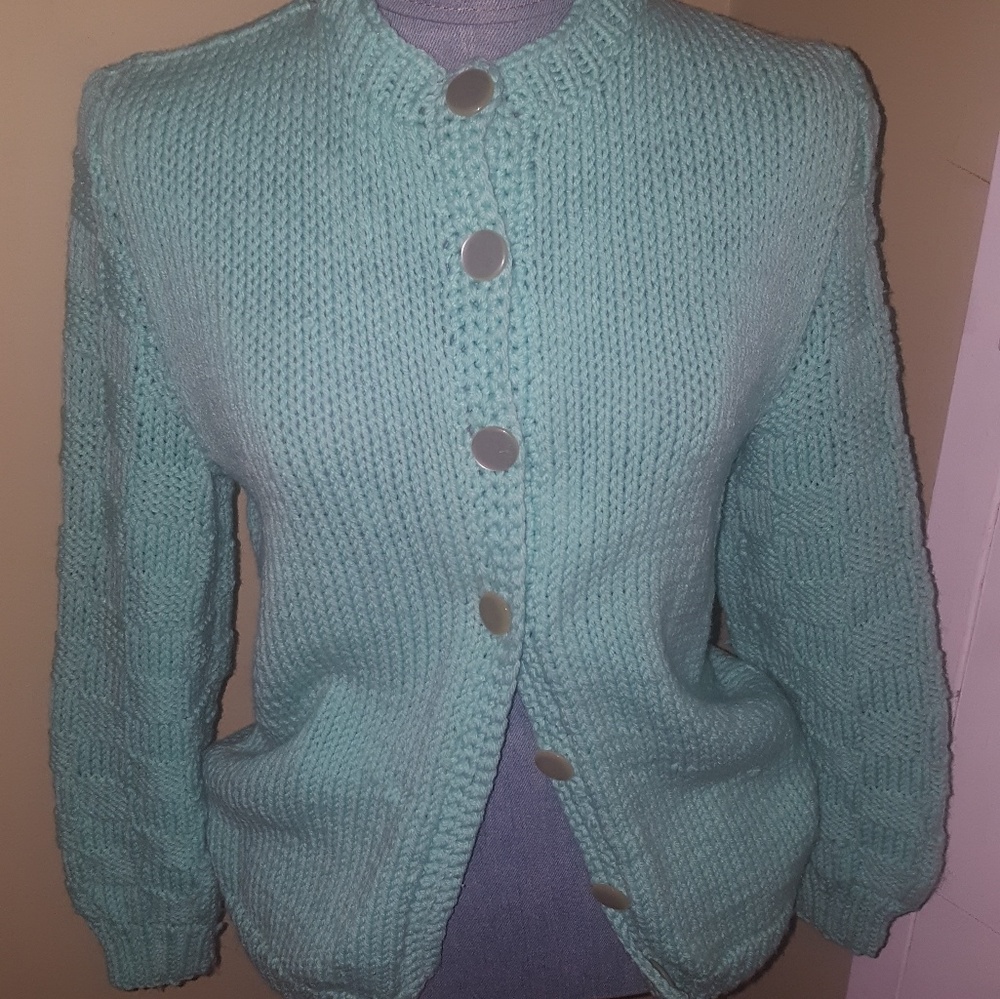 Knit SWEATER